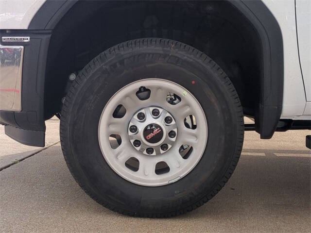 2025 GMC Sierra 2500HD Pro