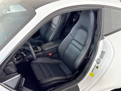 2025 Porsche 911 Carrera