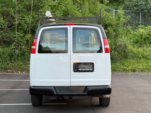 2020 Chevrolet Express 2500