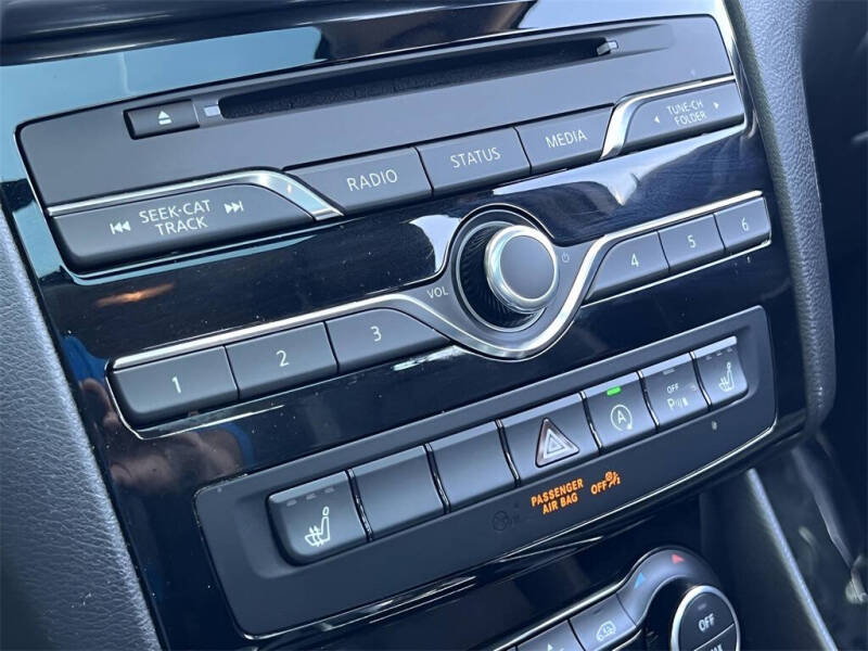 2019 Infiniti QX30 Luxe