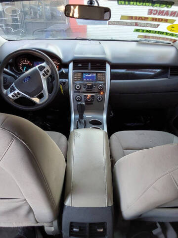 2013 Ford Edge SE