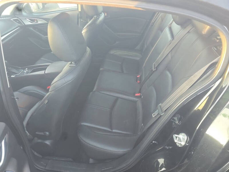 2018 Mazda MAZDA3 Touring