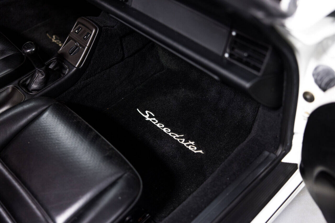 1994 Porsche 911 28