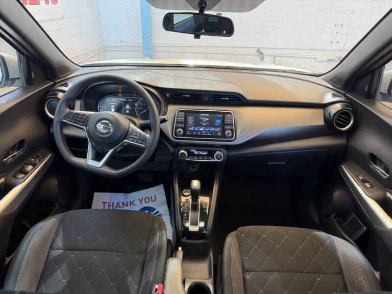 2020 Nissan Kicks SV