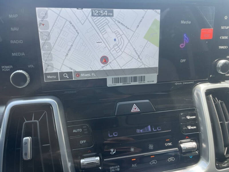 2023 Kia Sorento Plug-In Hybrid SX Prestige