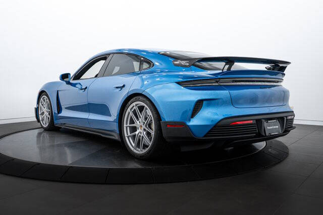 2025 Porsche Taycan Turbo GT w/ Weissach Package