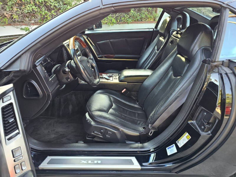 2005 Cadillac XLR