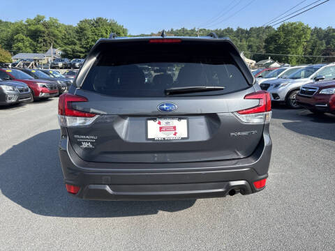 2024 Subaru Forester Premium