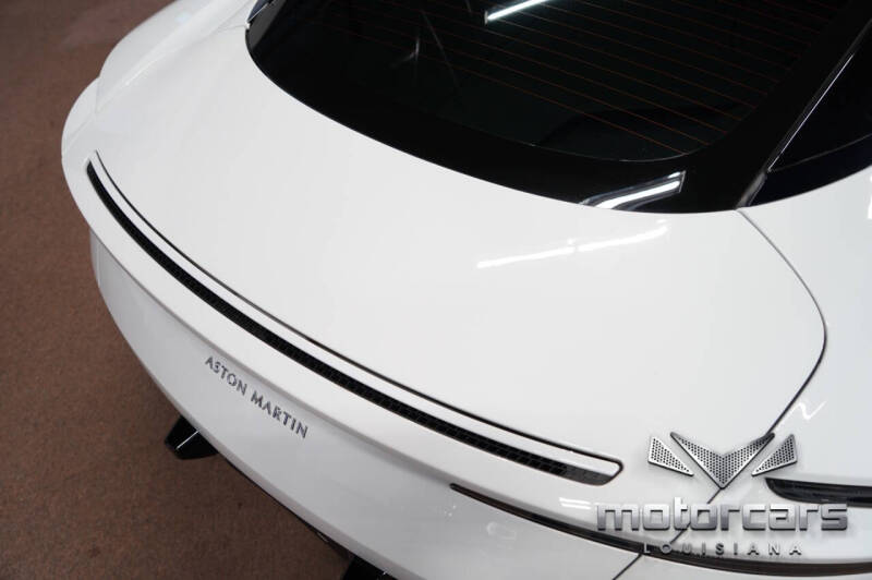 2018 Aston Martin DB11 V8