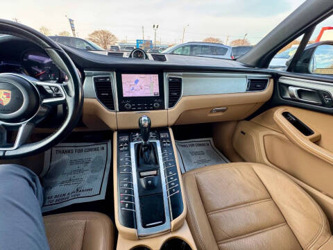 2017 Porsche Macan GTS