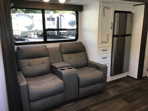 2023 Dutchmen Atlas 2532RDF / 29ft Reduced