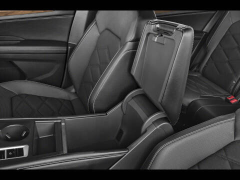 2025 Volkswagen Atlas SE