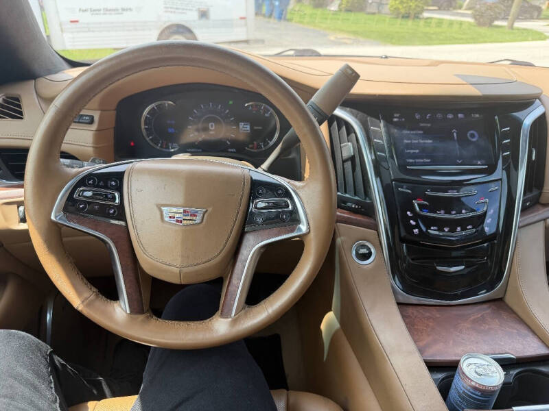 2017 Cadillac Escalade ESV Platinum