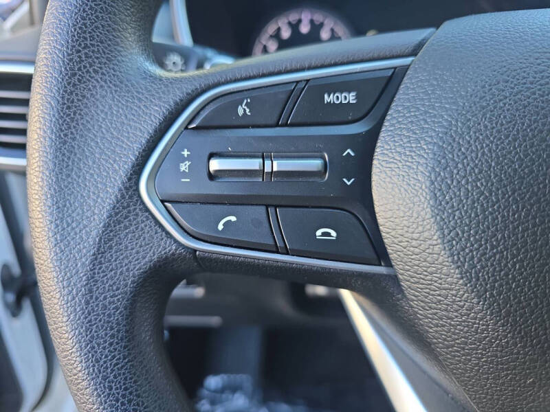 2023 Hyundai Santa Fe SE