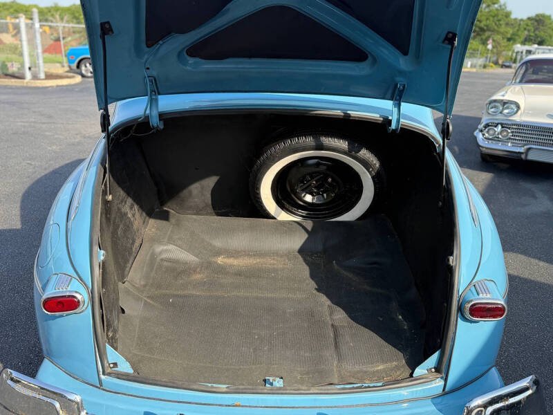 1946 Ford Super Deluxe