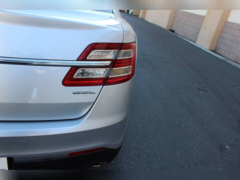 2013 Ford Taurus SEL