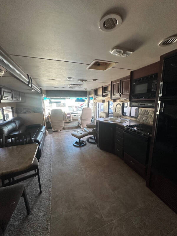 2011 Damon Daybreak 36SD