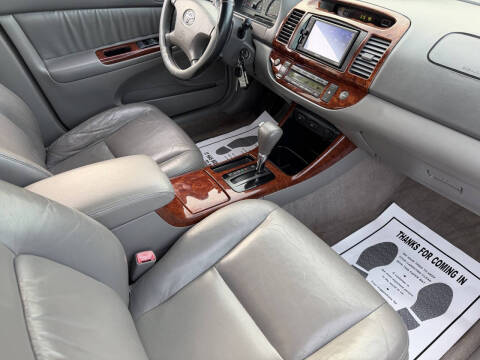 2004 Toyota Camry XLE