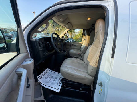 2017 Chevrolet Express 2500