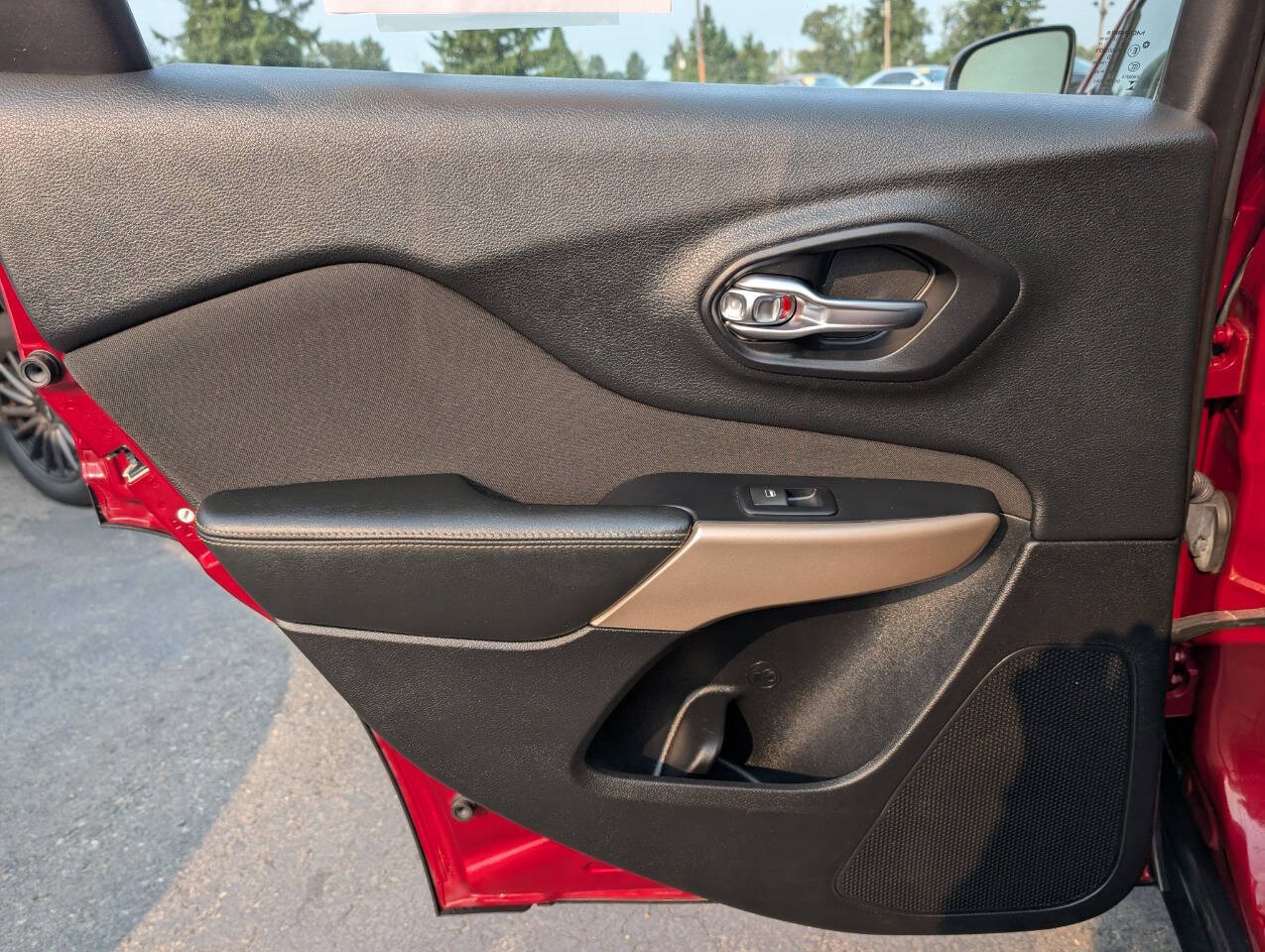 used 2017 Jeep Cherokee car, priced at $10,799