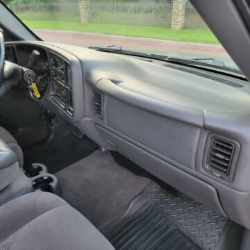 2005 Chevrolet Silverado 1500 LS