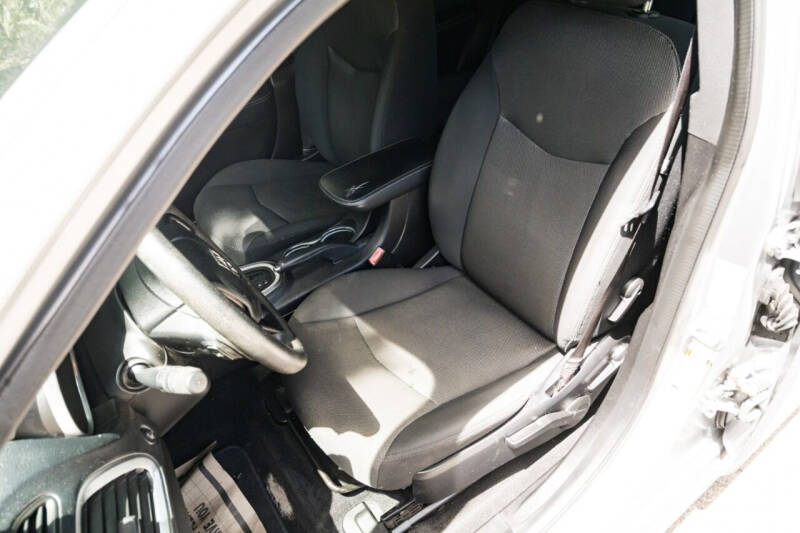 2014 Dodge Avenger SE