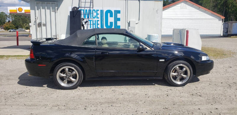 2003 Ford Mustang's photo