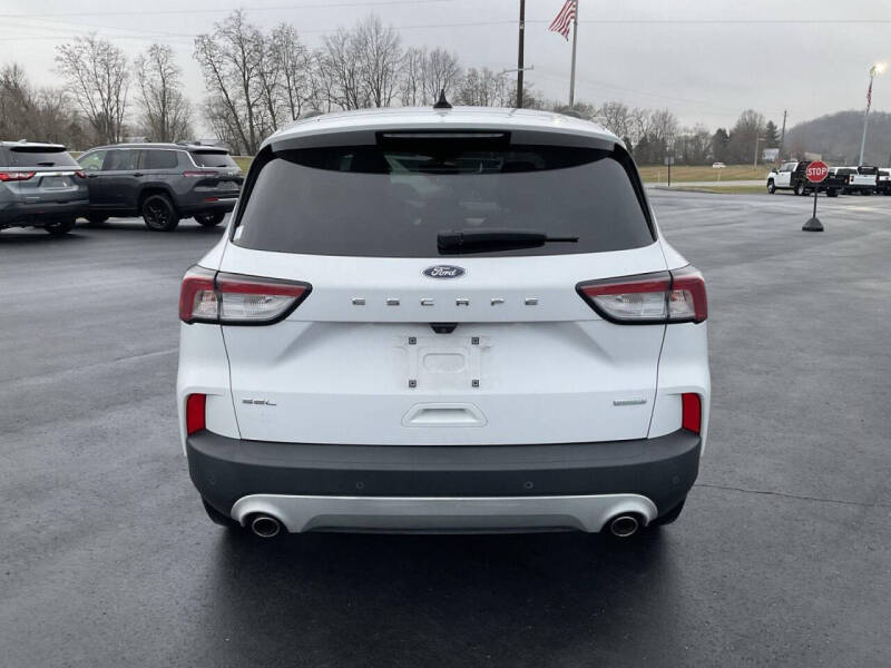 2020 Ford Escape SEL