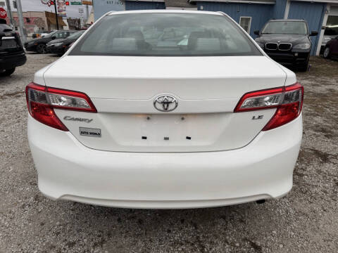 2013 Toyota Camry LE