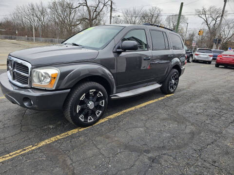 2004 Dodge Durango for sale at DALE'S AUTO INC in Mount Clemens MI