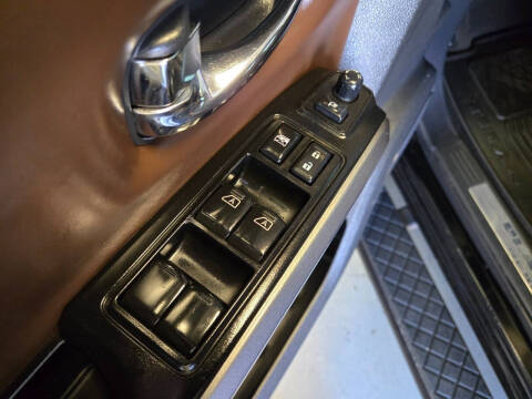 2019 Nissan Titan Platinum Reserve