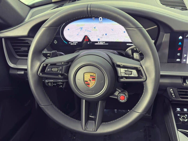 2025 Porsche 911 Carrera
