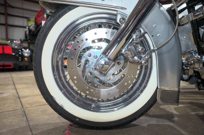 2003 Harley-Davidson FLH