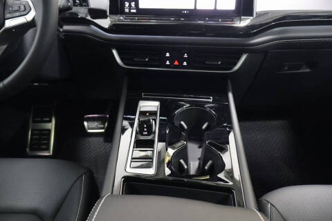 2026 Volkswagen Atlas Cross Sport SEL R-Line Black 4Motion