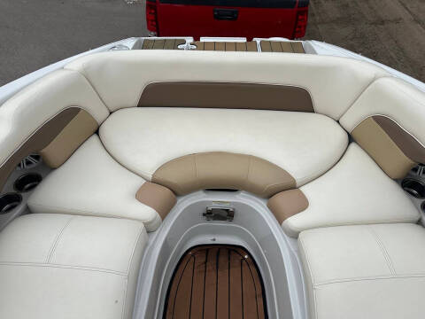 2013 Crownline E260 XS