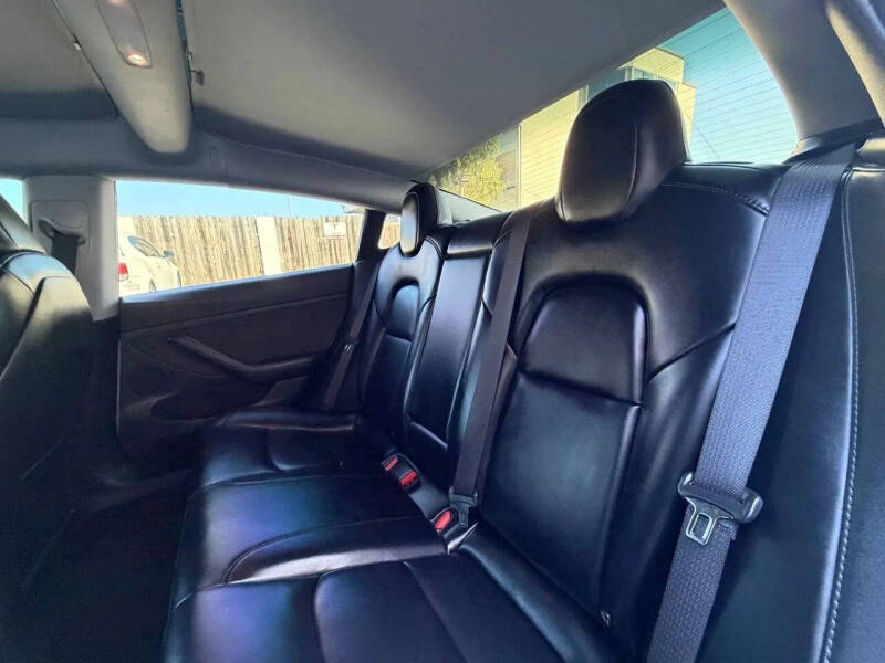 2021 Tesla Model 3 Standard Range Plus