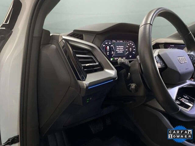 2024 Audi Q4 e-tron quattro Premium Plus 50