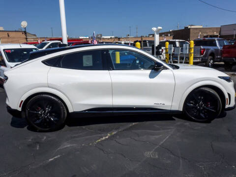 2025 Ford Mustang Mach-E GT