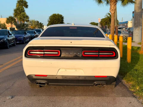 2019 Dodge Challenger SXT