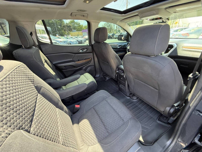 2017 GMC Acadia SLE-2
