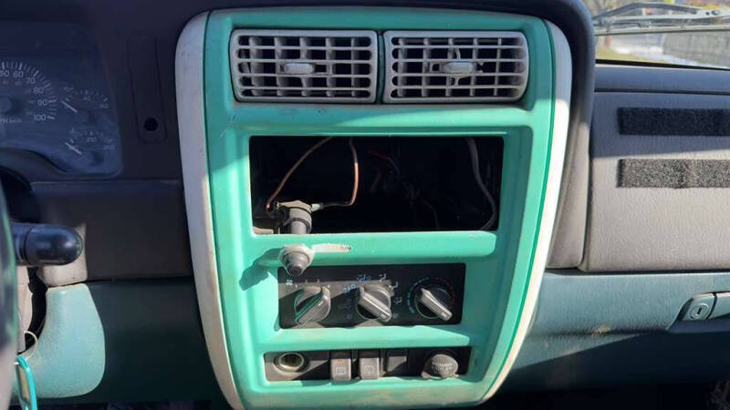 1999 Jeep Cherokee Sport