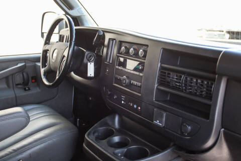 2023 Chevrolet Express 2500