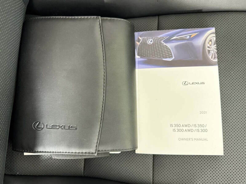 2021 Lexus IS 300