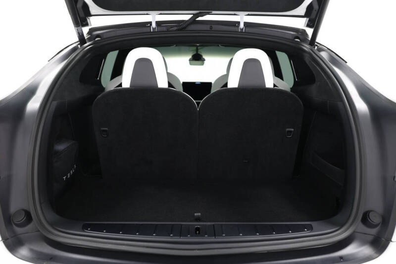 2022 Tesla Model X Plaid