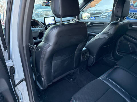 2025 Ford Escape ST-Line Select