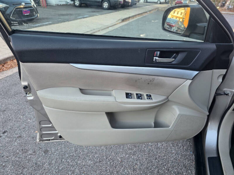 2014 Subaru Outback 2.5i Premium