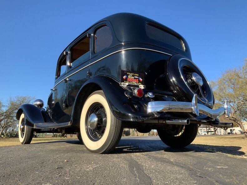 1934 Ford Tudor
