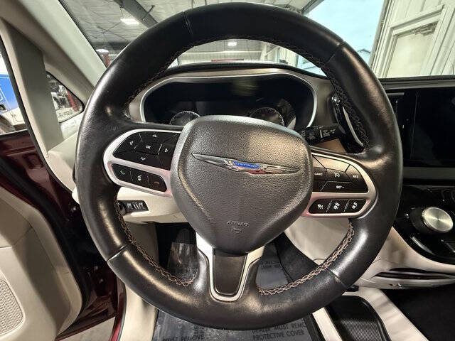 2017 Chrysler Pacifica Touring-L Plus