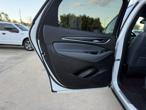 2022 Buick Enclave Essence