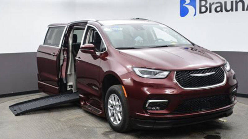 2021 Chrysler Pacifica for sale at A&J Mobility in Valders WI